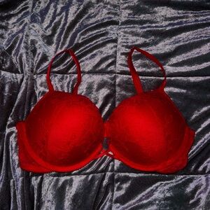 Victoria's Secret Lace Red Super Push-Up Bra, size 34C